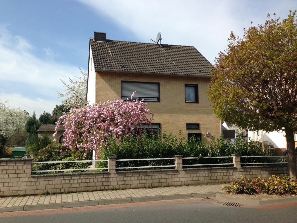 Gaestehaus Peterhoff Birresdorf Extérieur photo